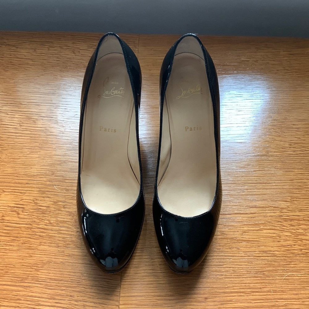 Louboutin black patent leather heels. 1/2 inch platform. Euro size 39 1/2.